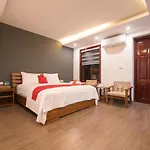 QUEEN\'S Hotel
